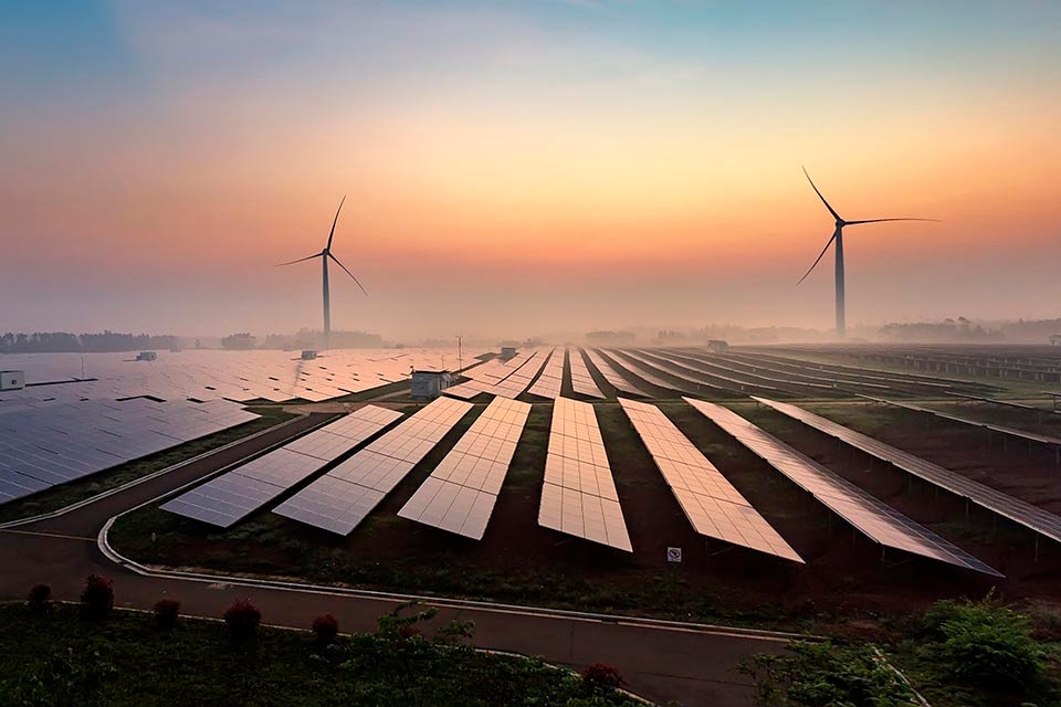 Before sunrise solar power plants