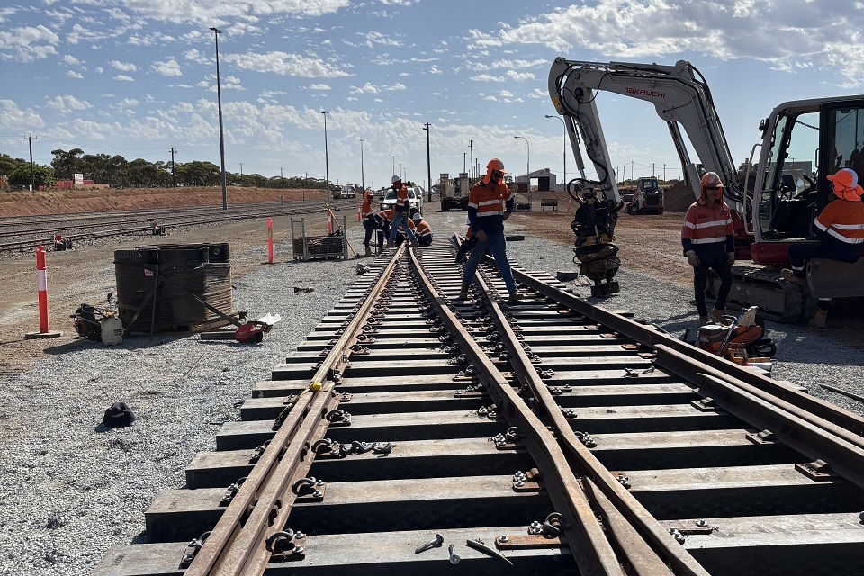 Kalgoorlie - Sicut will turn household waste into railway sleepers